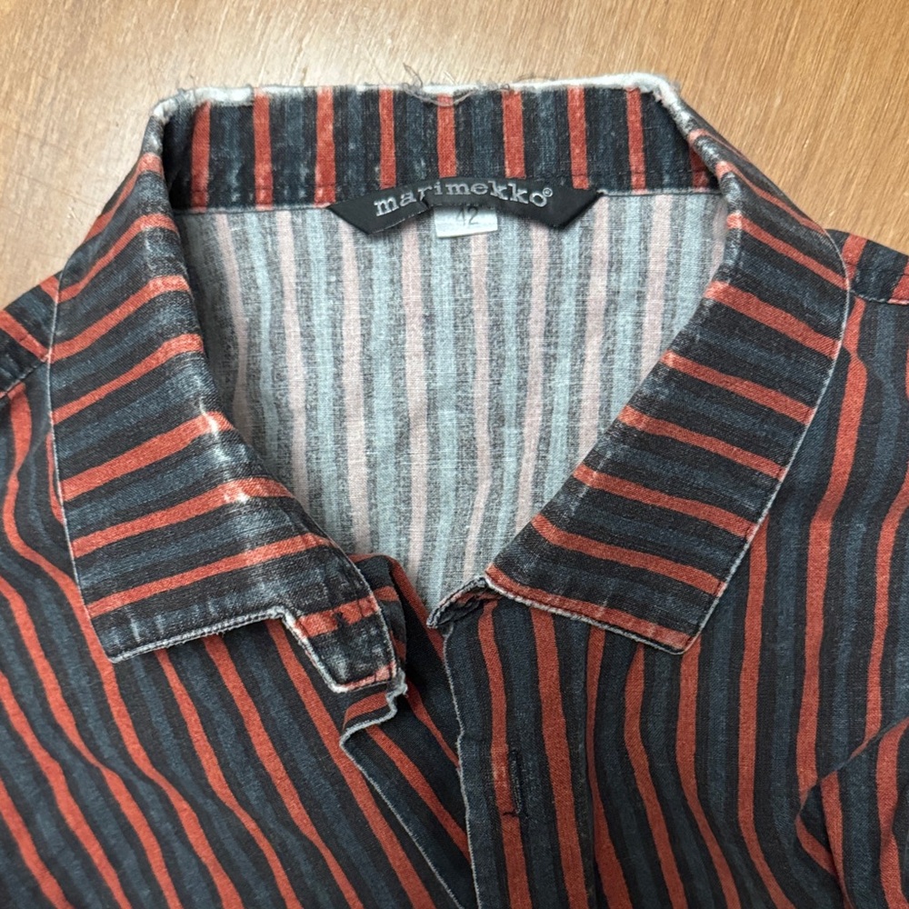 Marimekko Men's Casual Shirt - Black and Red Stripes